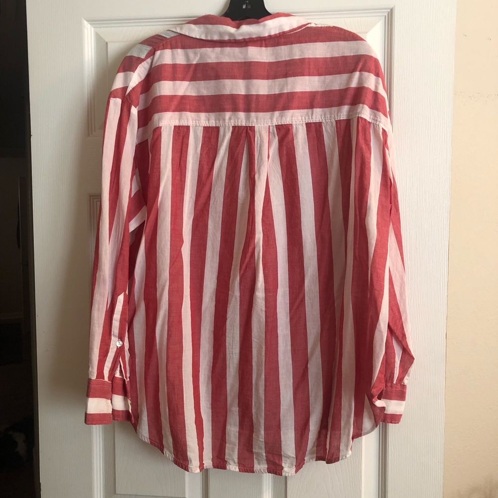 H&M Oversized Button Up - 10 - Picture 2 of 2